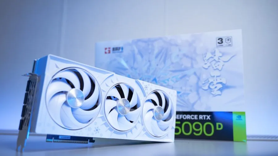 AORUS GeForce RTX™ 5090 MASTER ICE 32G